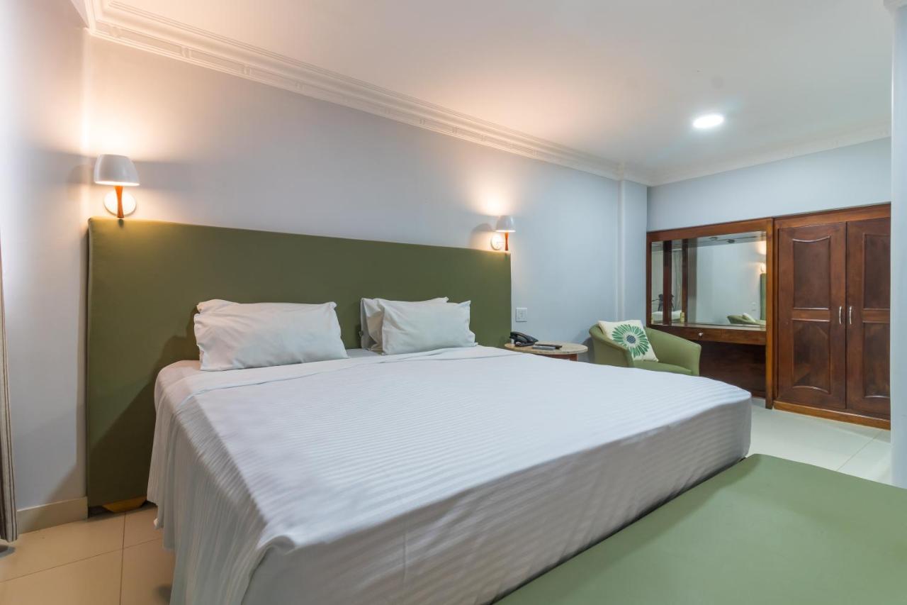 Umuarama Plaza Hotel By Castelo Itaipava กัวยาเนีย ภายนอก รูปภาพ