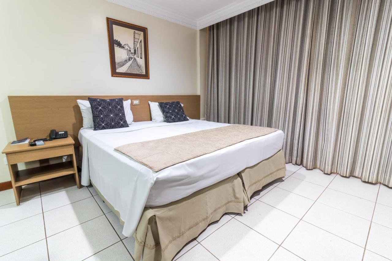 Umuarama Plaza Hotel By Castelo Itaipava กัวยาเนีย ภายนอก รูปภาพ
