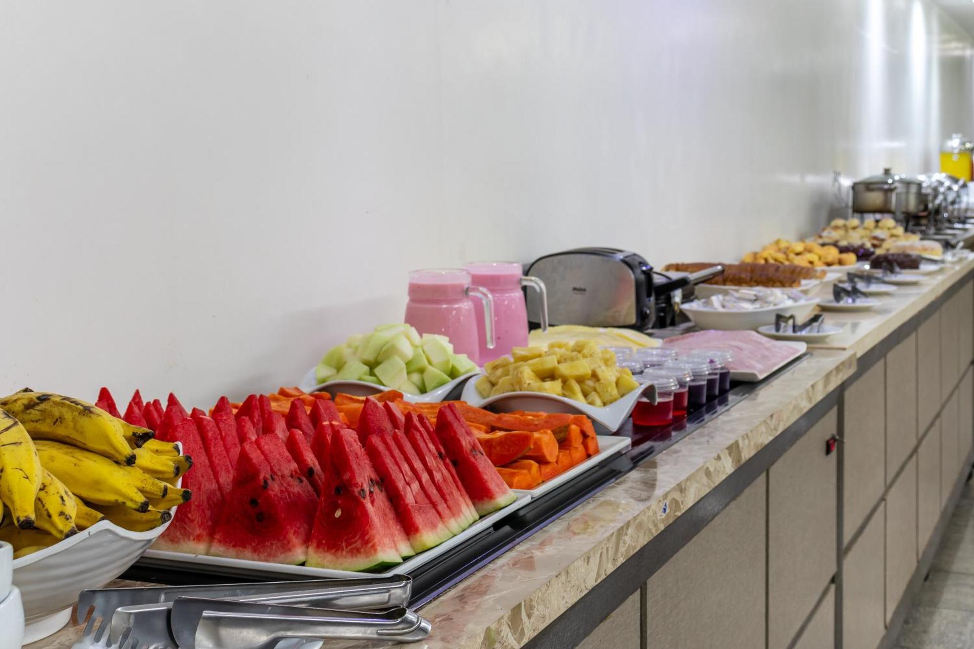 Umuarama Plaza Hotel By Castelo Itaipava กัวยาเนีย ภายนอก รูปภาพ