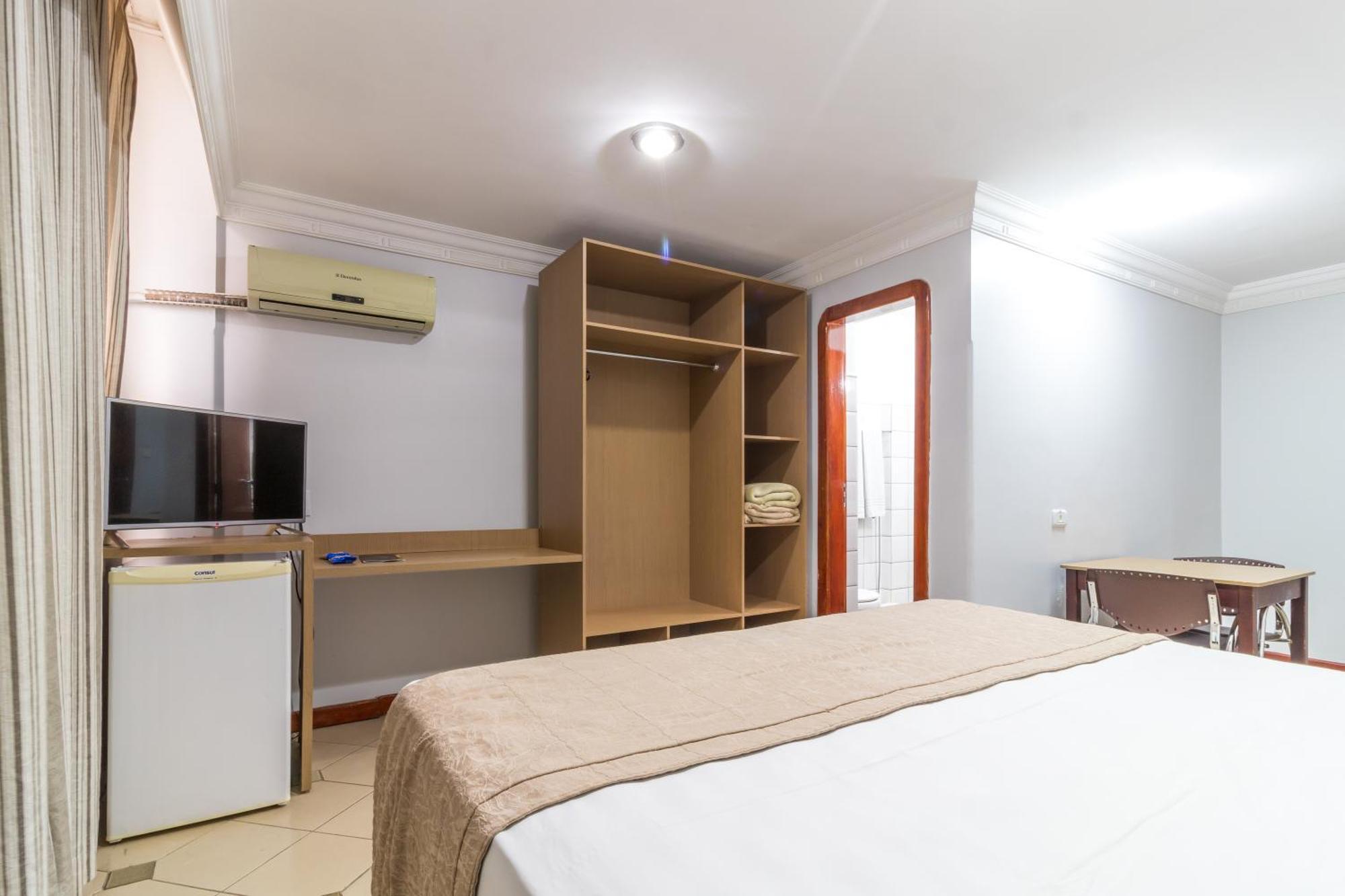 Umuarama Plaza Hotel By Castelo Itaipava กัวยาเนีย ภายนอก รูปภาพ