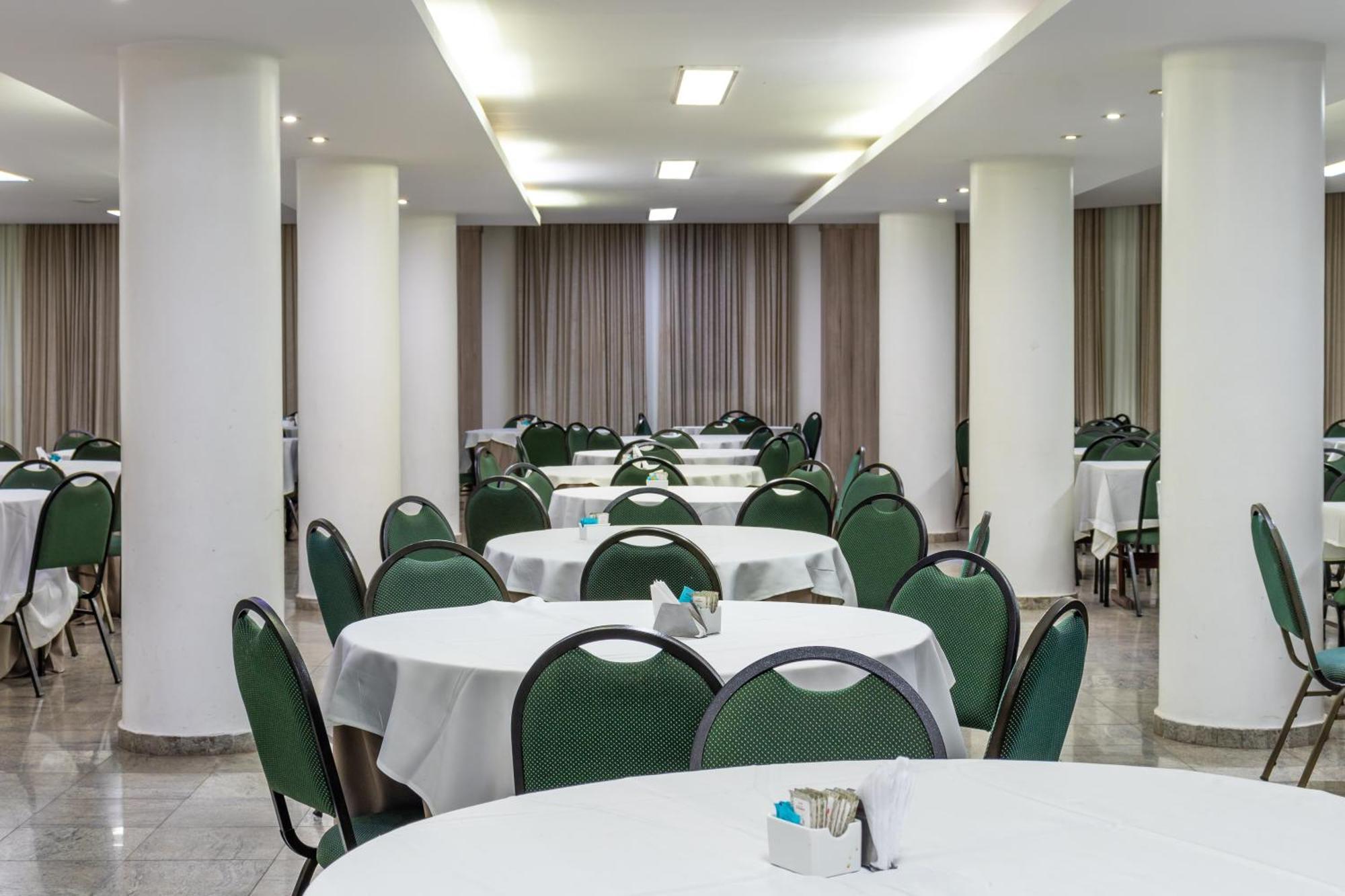 Umuarama Plaza Hotel By Castelo Itaipava กัวยาเนีย ภายนอก รูปภาพ