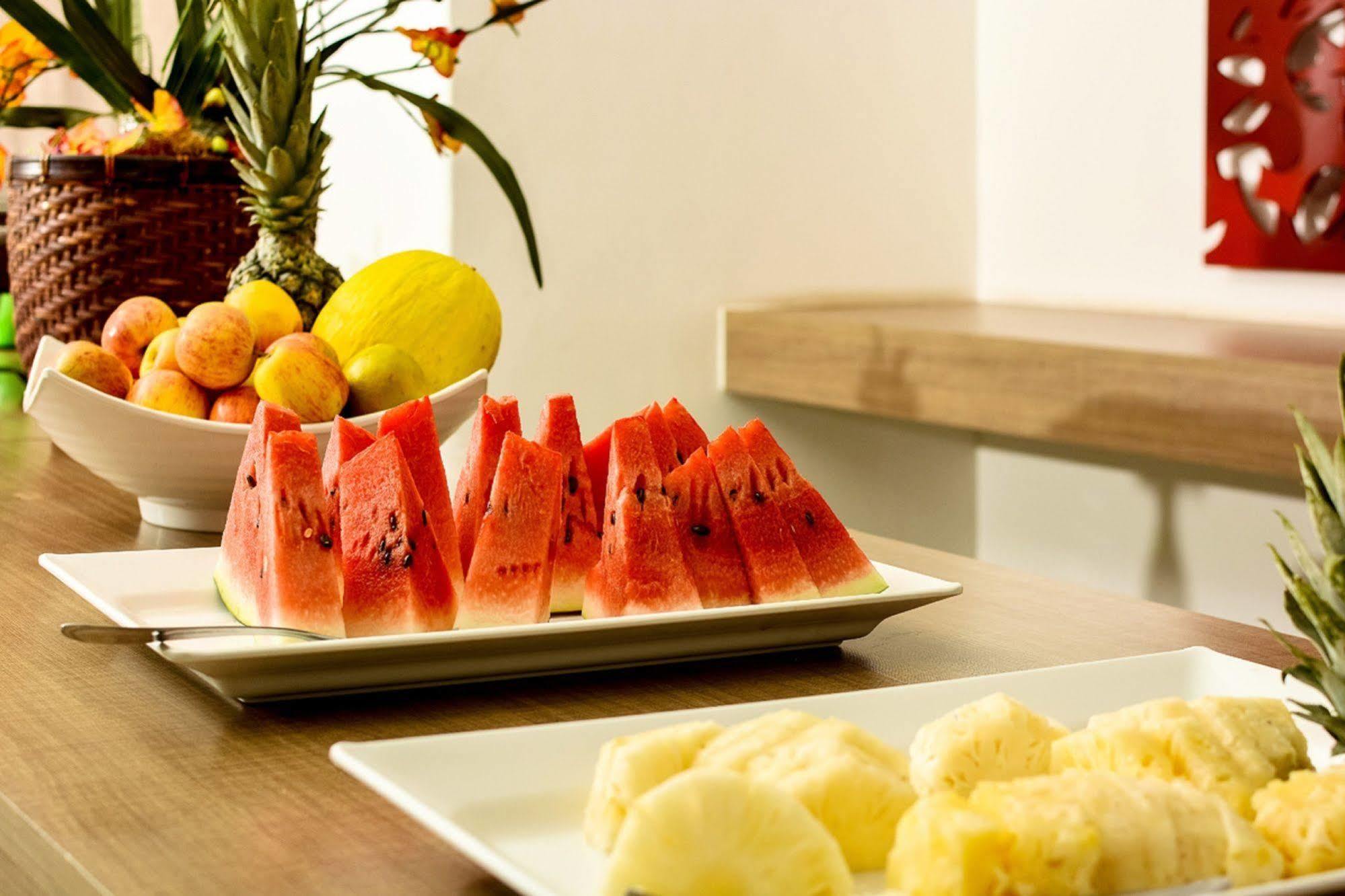 Umuarama Plaza Hotel By Castelo Itaipava กัวยาเนีย ภายนอก รูปภาพ